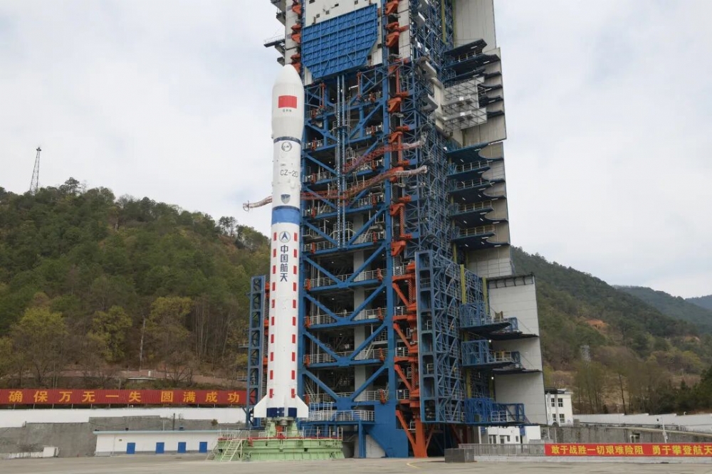 长征二号丁运载火箭成功发射试验三十号卫星03、04星